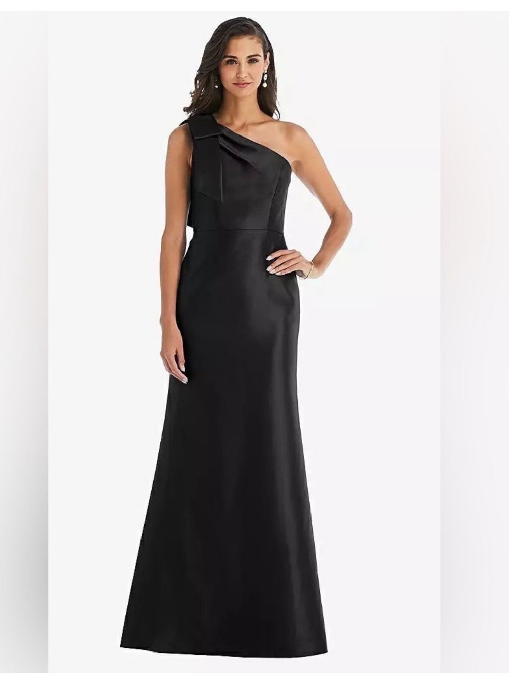 Elegant One-Shoulder Black Evening Gown